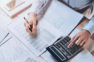 會計師簽證核發過程示意圖