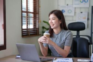 自由接案者成立工作室登記稅籍避免被檢舉罰款